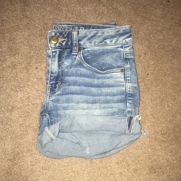 light denim shorts - Picture 2 of 2